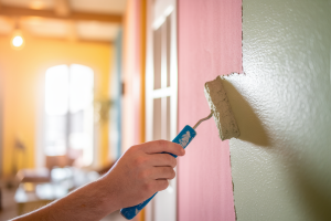 Peut-on Enduire un Mur Déjà Peint : Guide Intérieur et Extérieur